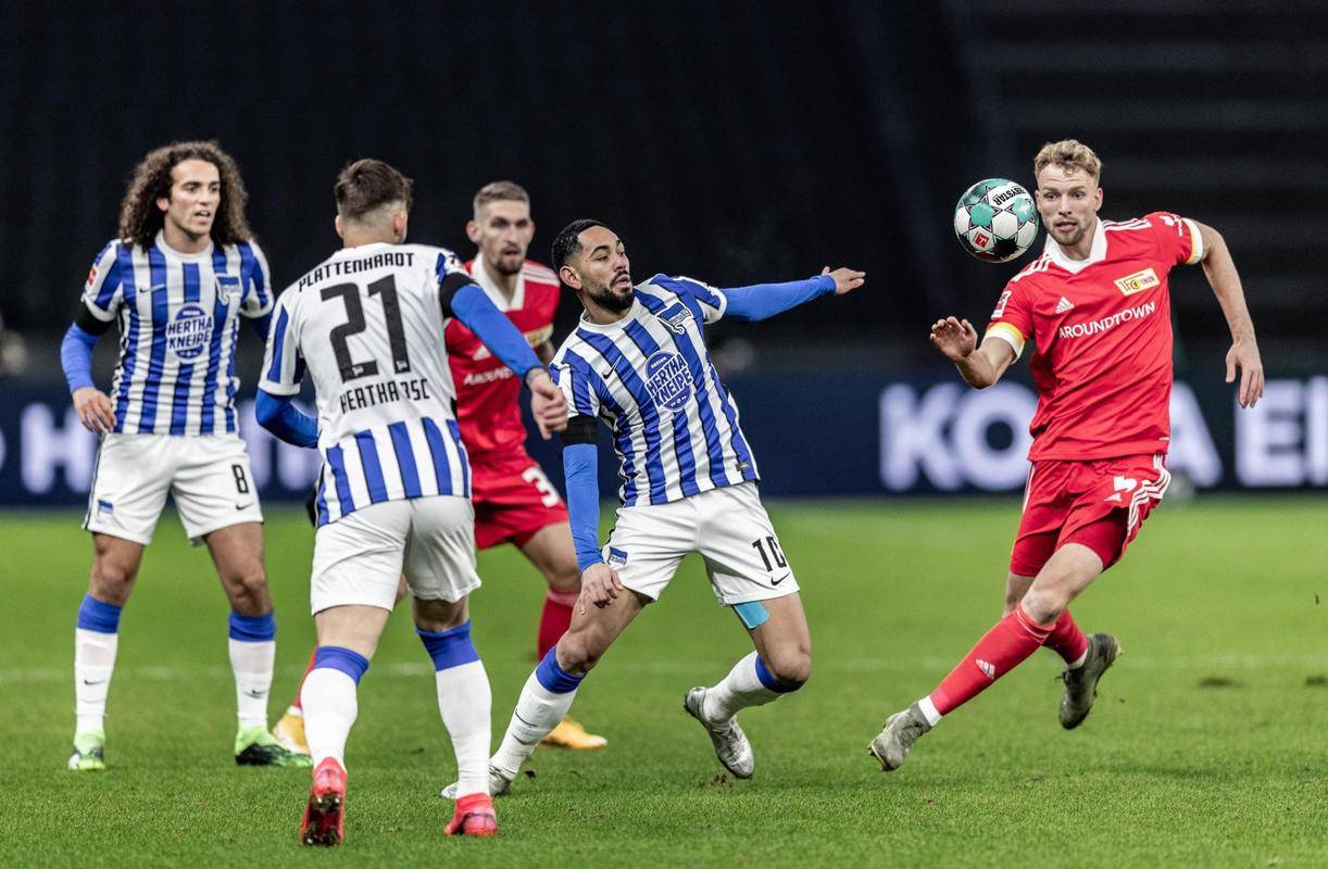 包含柏林赫塔客场大败RB莱比锡，全队状态低迷的词条