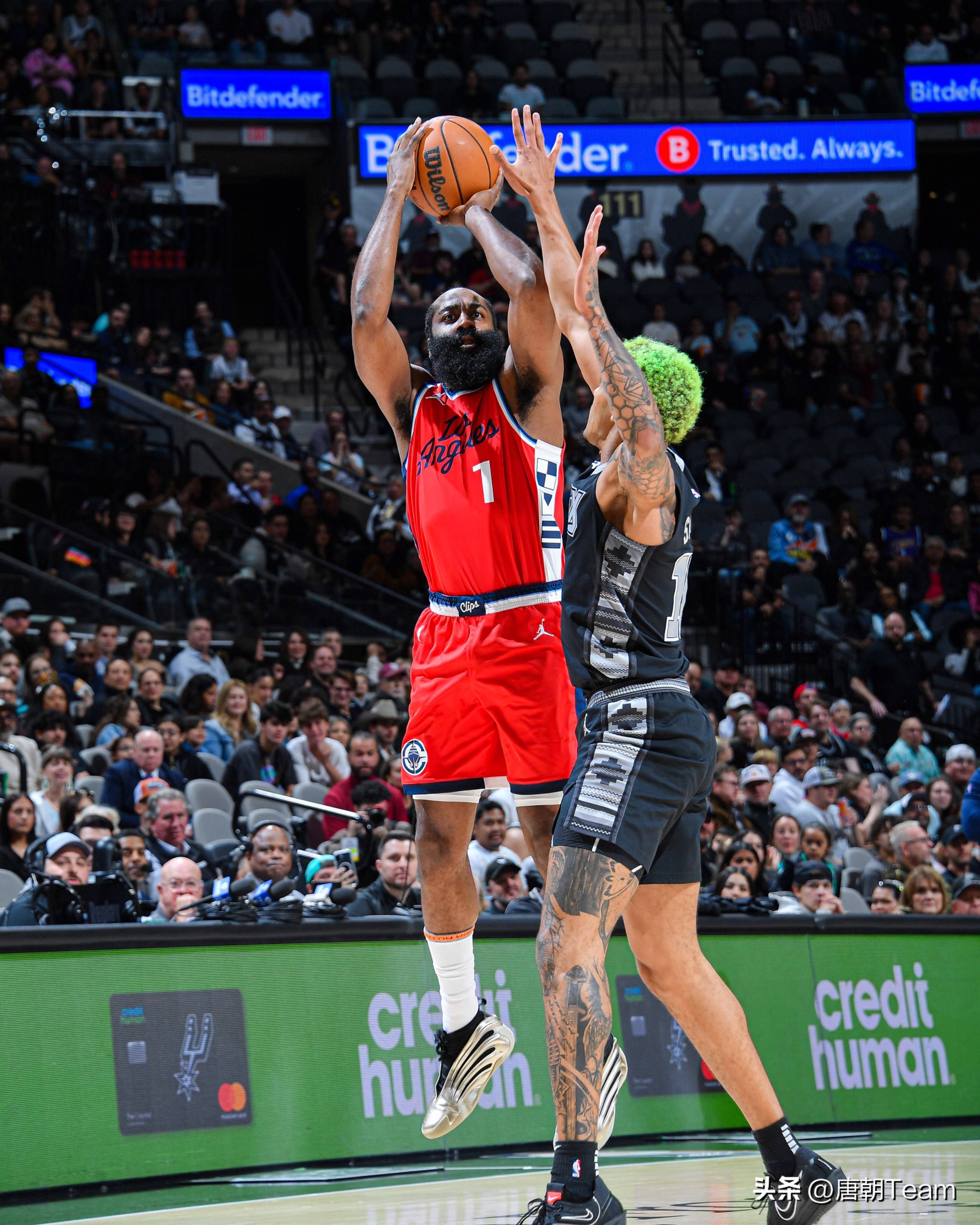 开云官网-马刺功臣表现出色，稳定球队节奏