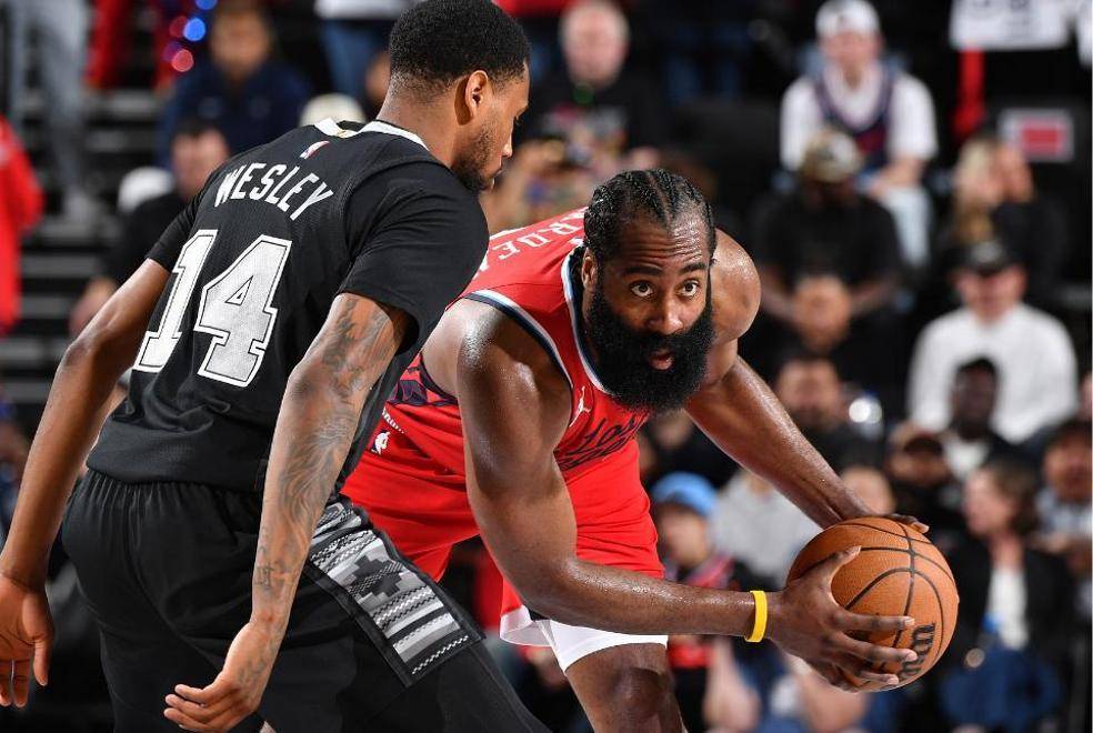 开云体育在线-包含「马刺主场力克快船迎来新一轮胜利」的词条