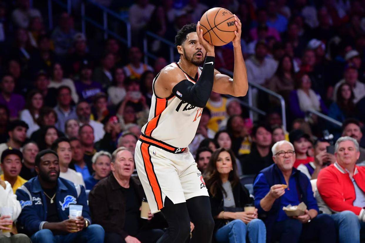 开云体育-人主场失利，恩比德高效表现难救主