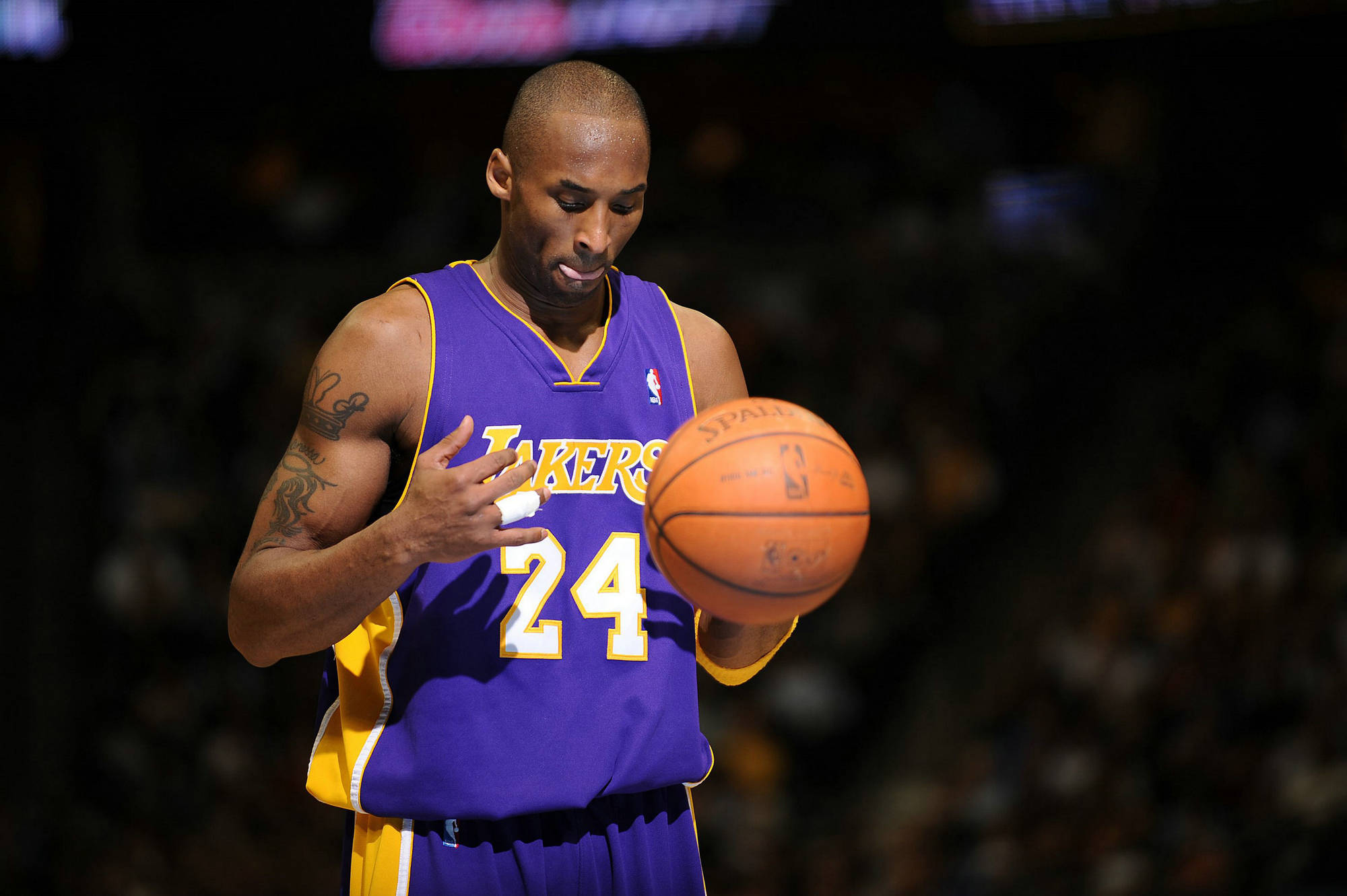 马刺队遭遇伤病潮，主帅透露需重新调整战术的简单介绍