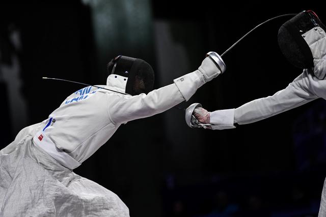 捷克击剑选手以擅长技巧夺得冠军