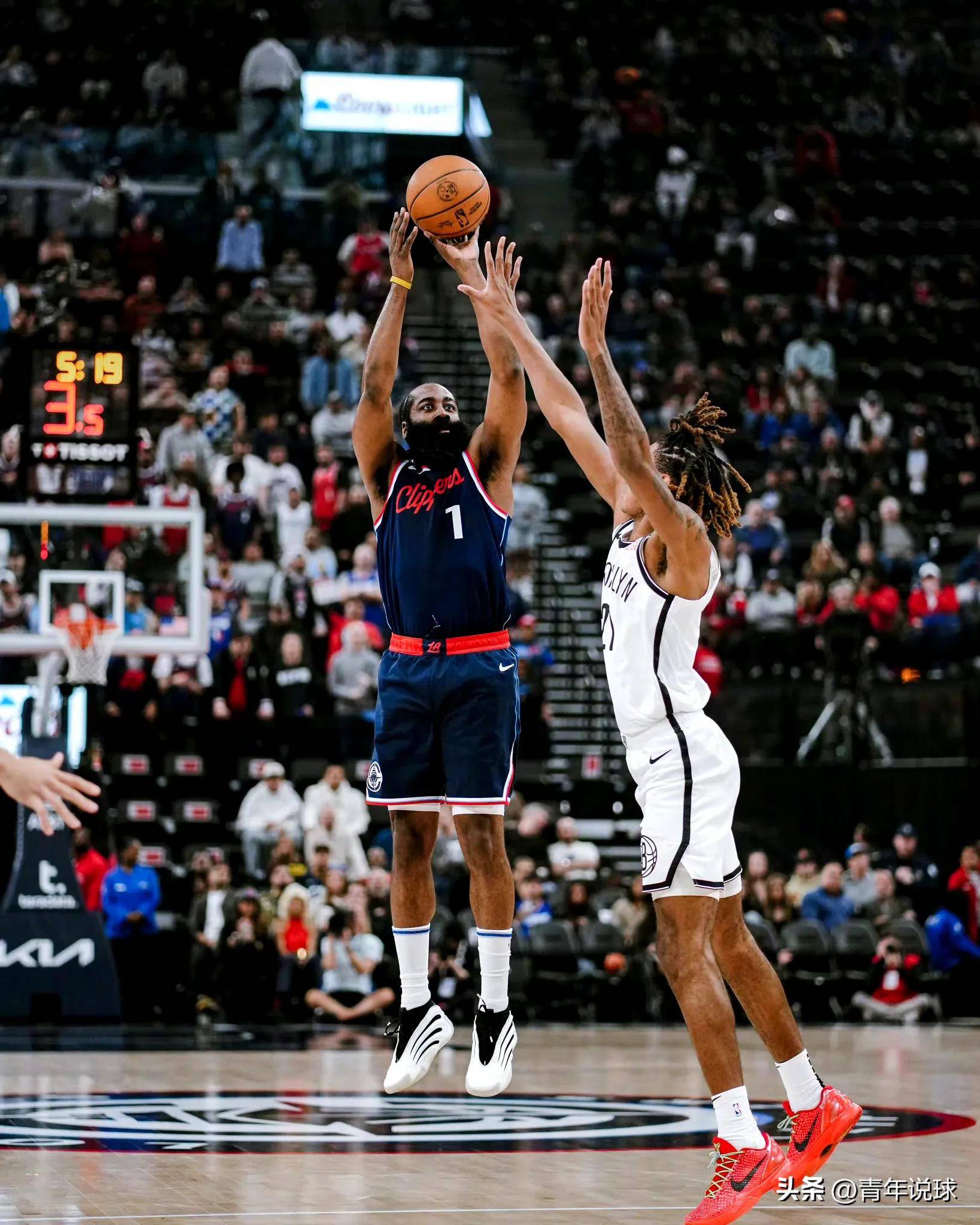 包含太阳大胜活塞，系列赛领先-继续领跑西部的词条