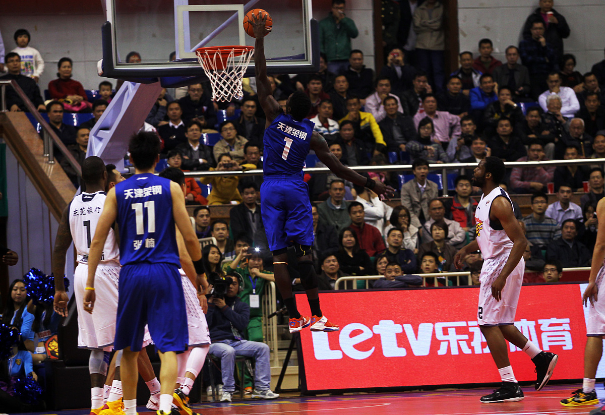 开云体育官方网站-步行者逆转射击，尼克斯瞄准晋级淘汰赛之门的简单介绍