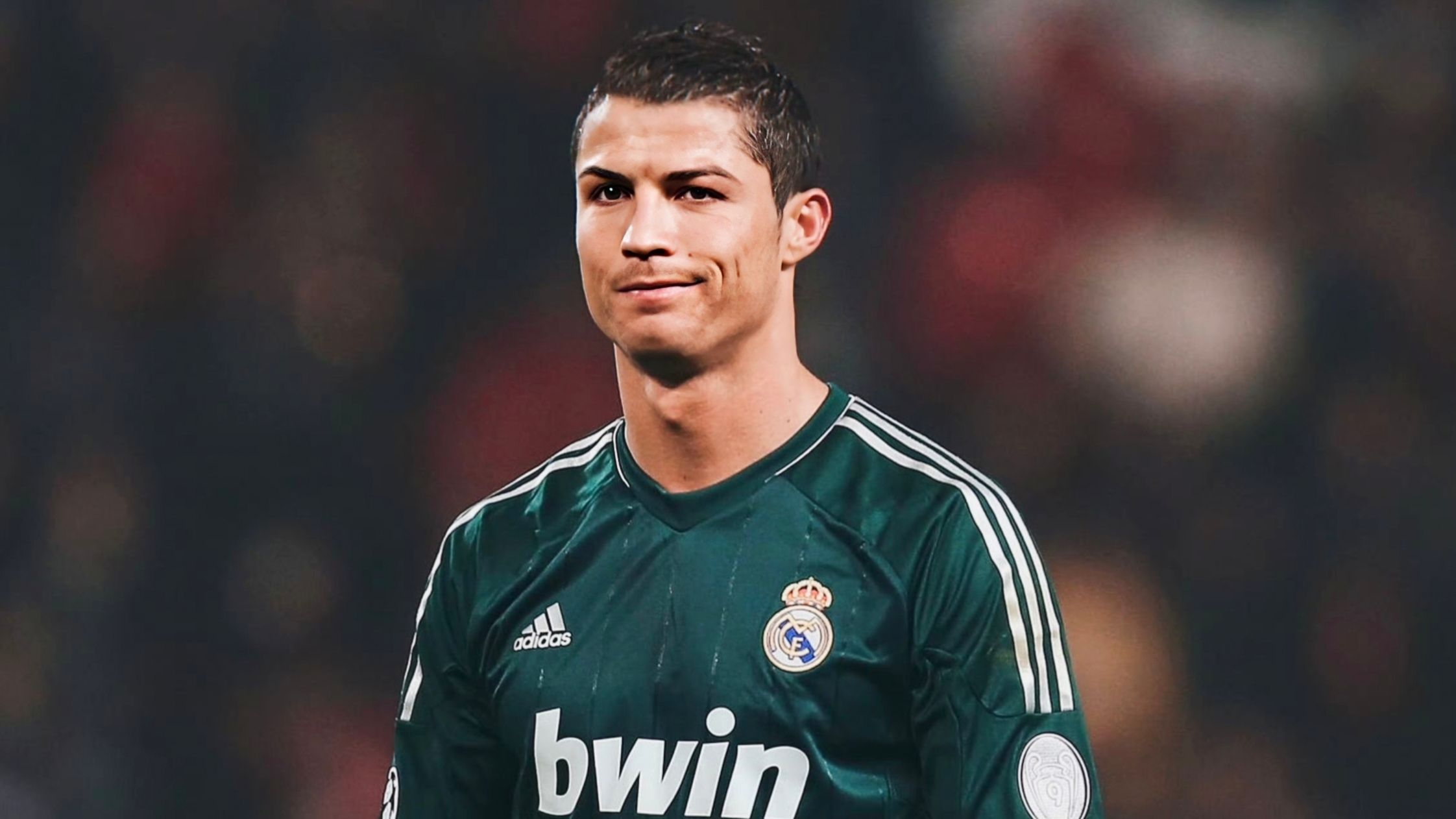 国足险胜西班牙，C罗帽子戏法亚洲杯的简单介绍