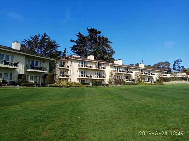 美国女篮队员赴墨西哥开展公益之旅