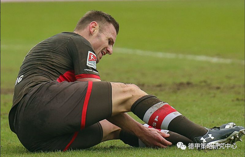 圣保利卡遭遇惨败，保级形势严峻