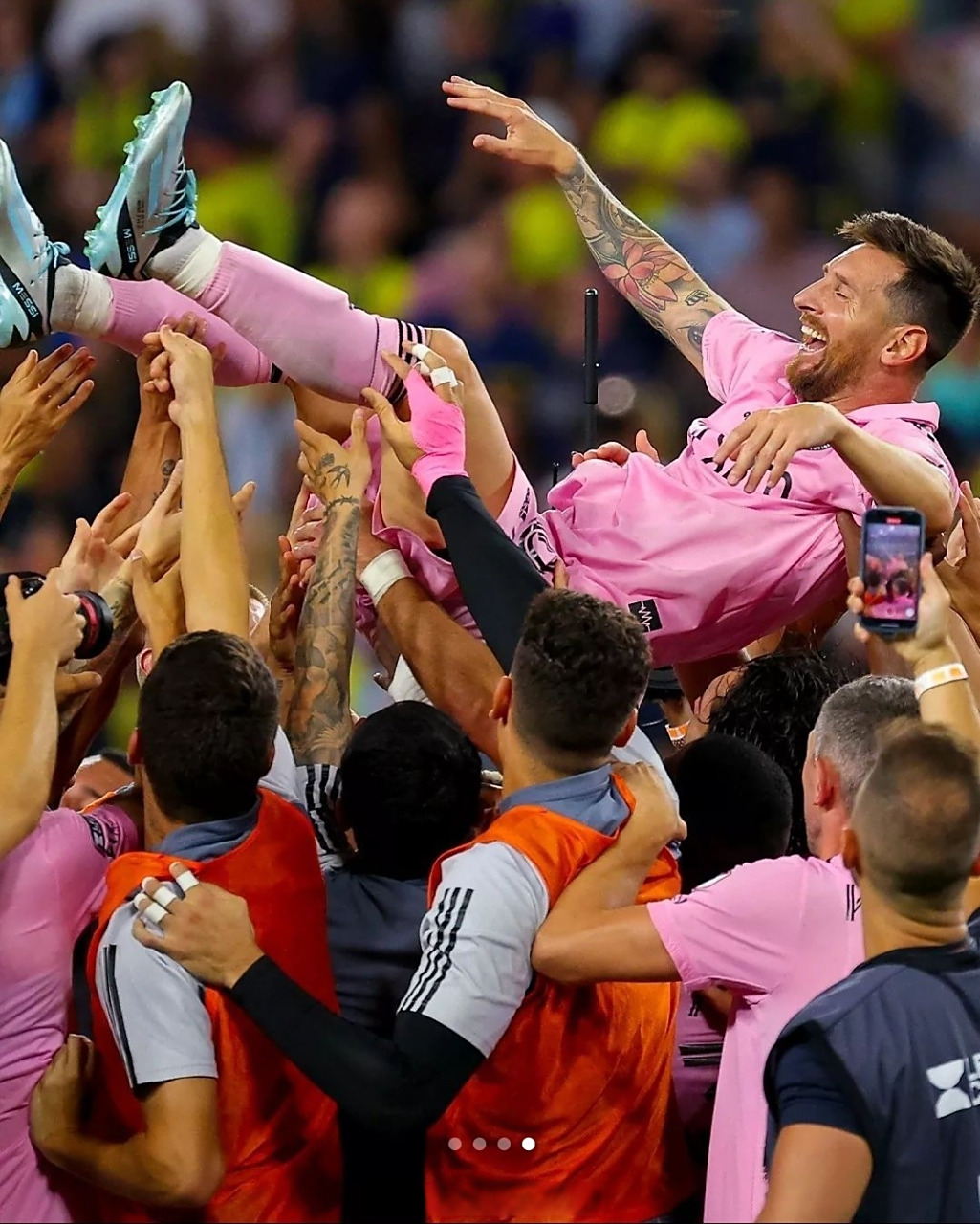 关于卡利亚里磨砺团队合作，备战下赛季新赛程的信息