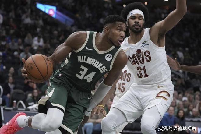 雄鹿遭遇逆转,惨遭连败 雄鹿遭遇逆转,惨遭连败