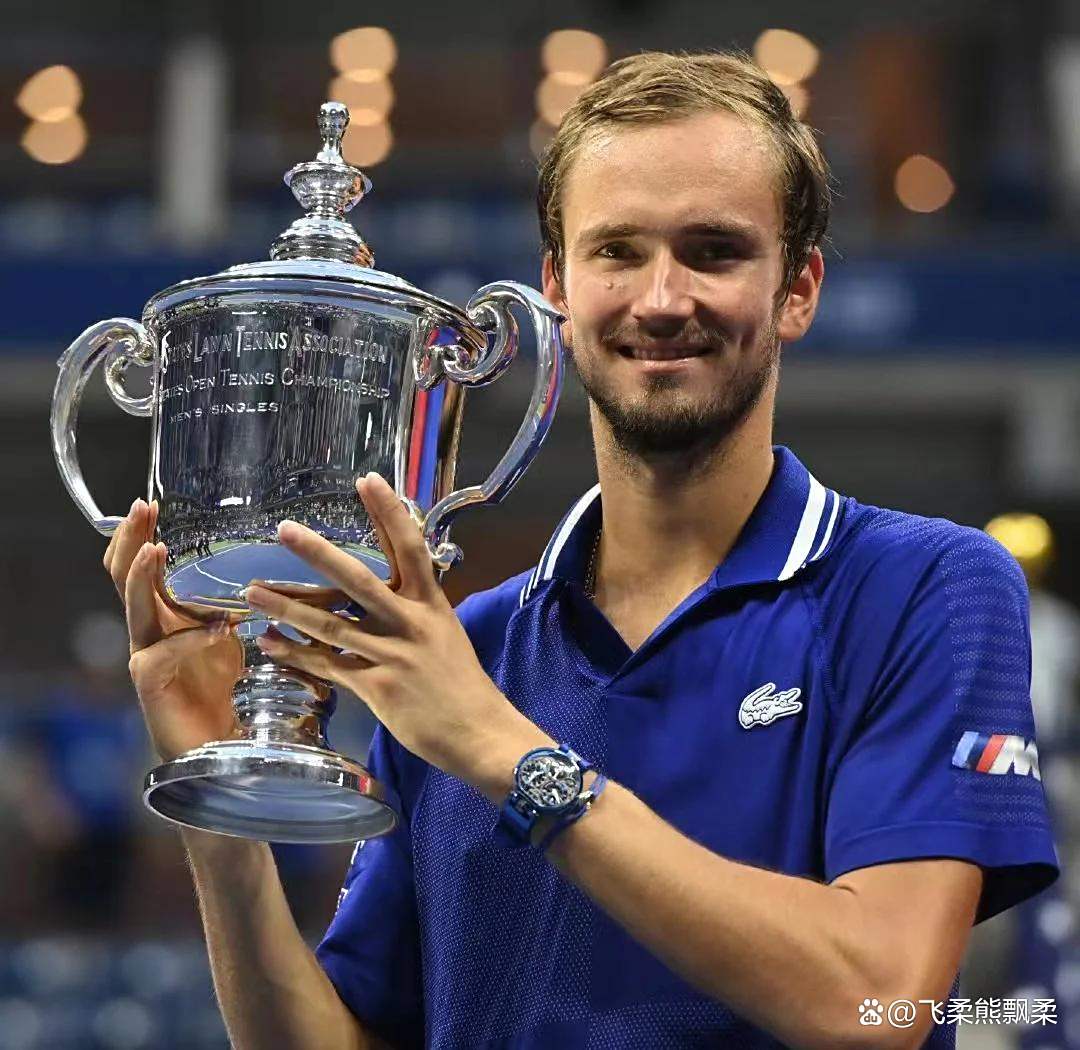 拉沃尔杯翻盘温网，梅德韦杰夫状态火热