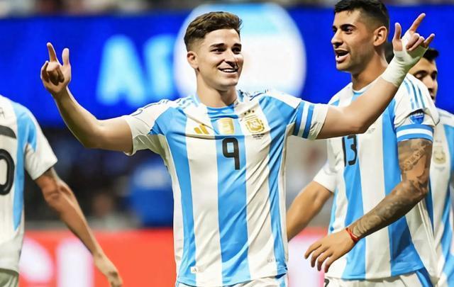 摩洛哥轻取墨西哥，阿尔瓦雷斯扛起全队