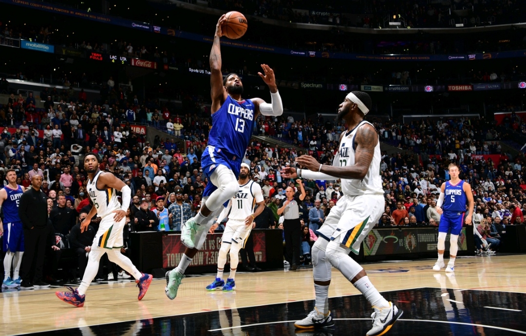 深圳队逆转爵士,乔治关键制胜 深圳队逆转爵士,乔治关键制胜