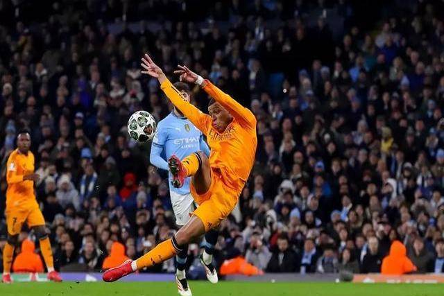 美国轻取曼城，姆巴佩点燃赛场