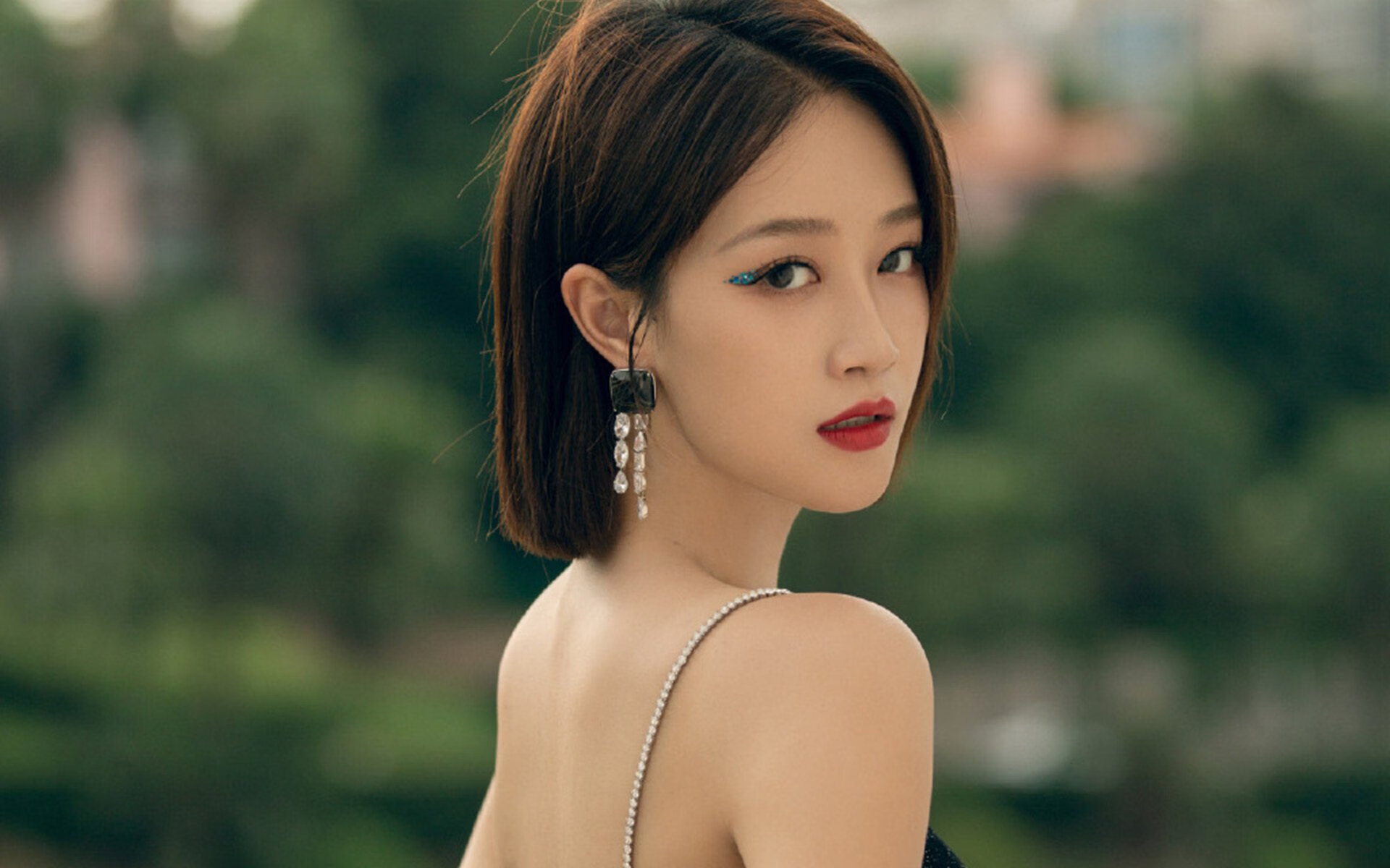 开云体育在线-绝境反击与不朽刻度，当掘金逆转映照伦纳德里程碑的篮球真谛