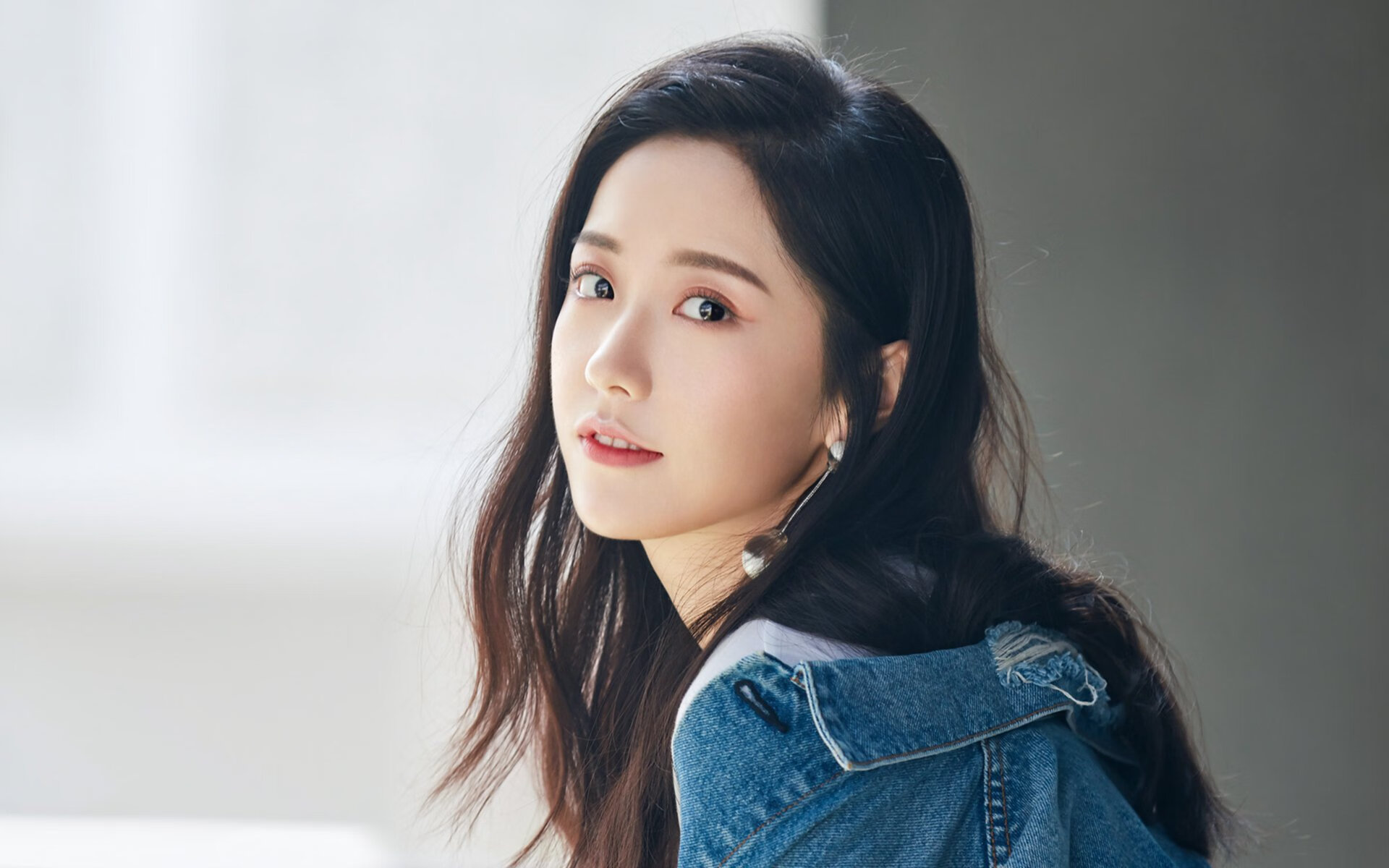 基耶萨全程高能输出,阿森纳与摩纳哥上演欧冠激战