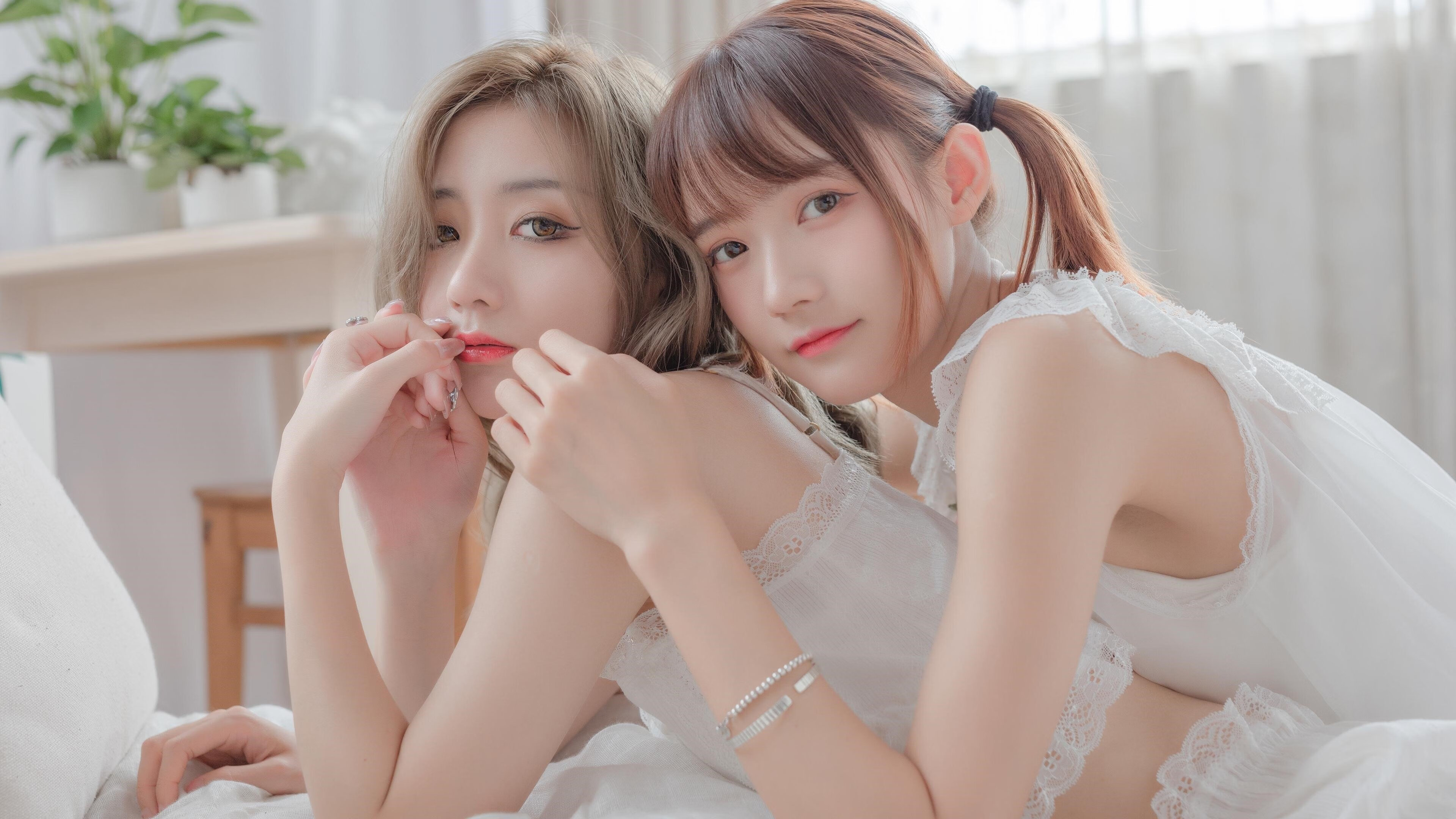 慈善赛上演时空对决 C罗宝刀不老征服马拉多纳之城